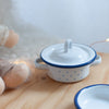 Petite cocotte en émail