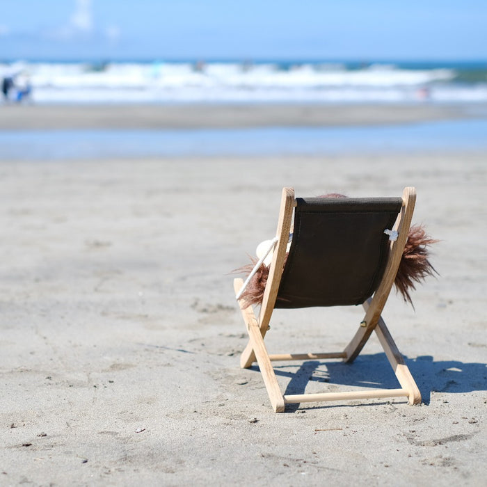 Chaise longue pour poupée