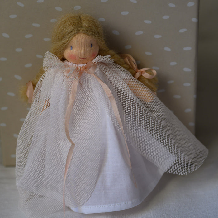 Mini cape en tulle de coton