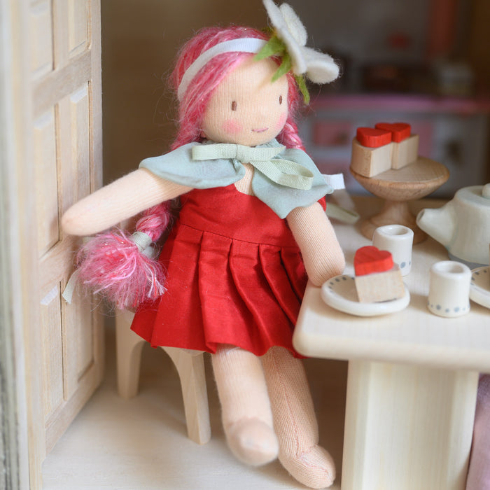 Mini poupée fraise Mara des bois